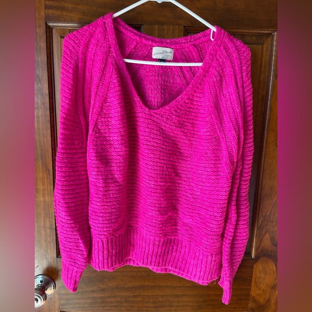 Hot Pink Universal Threads size small sweater